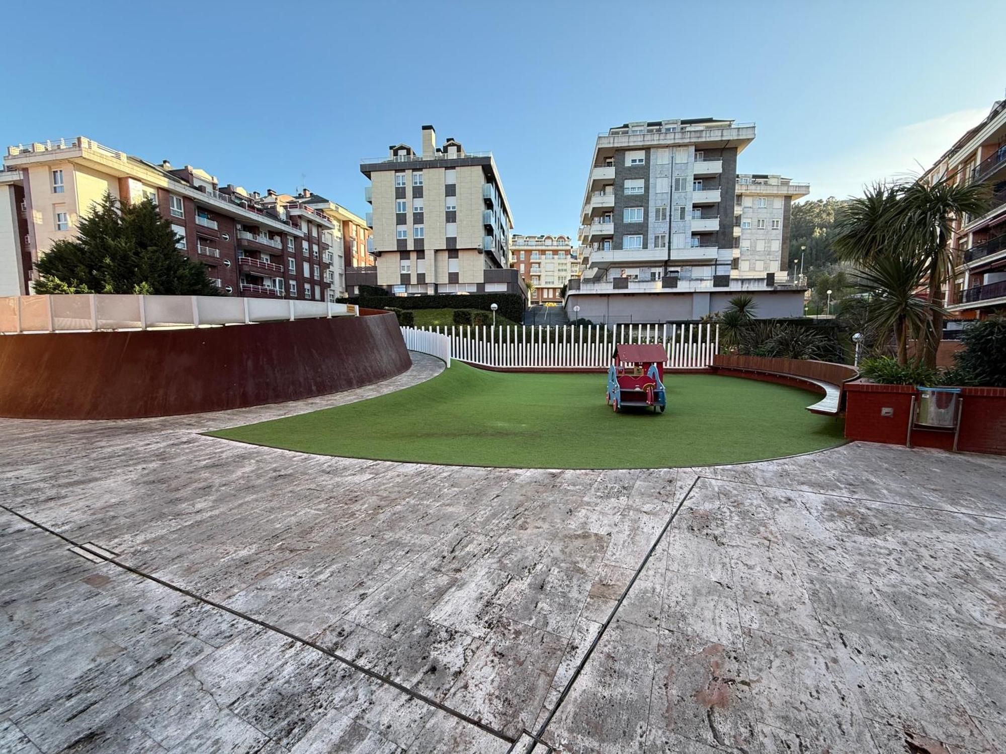 Castro Holidays - Centrico Piscina Urbanizacion Garaje Gratis Castro Urdiales Exterior foto